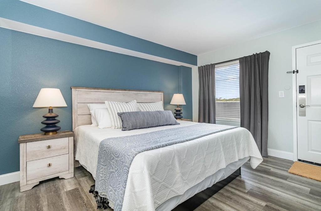 Direct Oceanfront- King Bedroom- Amazing Views/Pools/Hot Tubs/Beach Access/Golf Мертл-Біч Екстер'єр фото